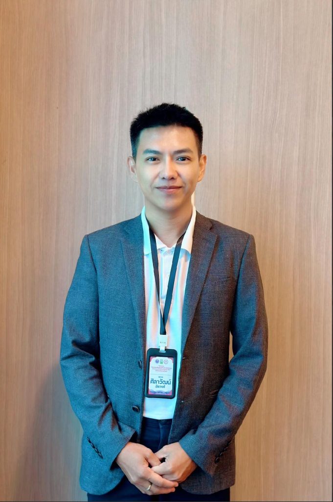 ผศ.ดร.ศิลาวัฒน์  ชัยวงศ์